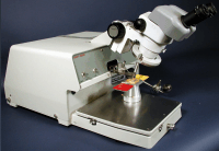 Manual Die Bonder - Model 7200CR